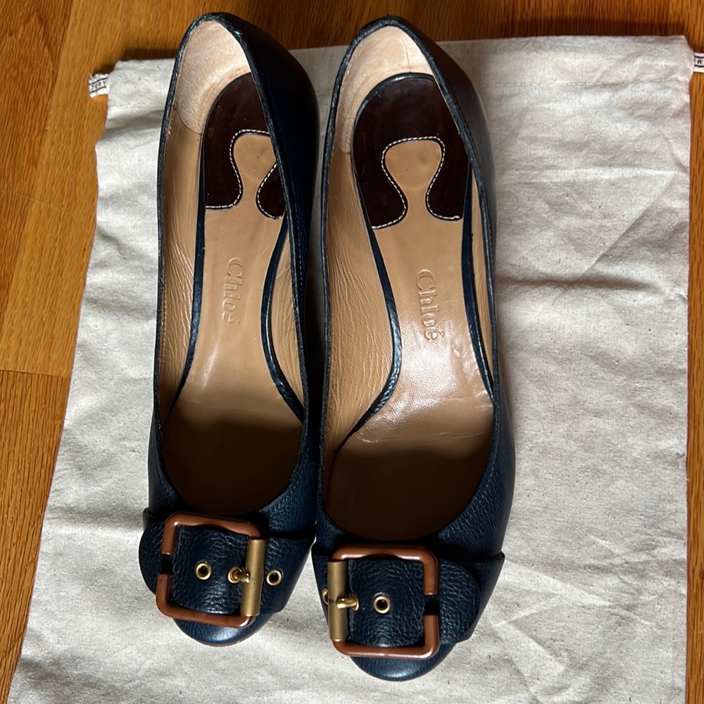 Chloe Black Leather Buckle Pumps